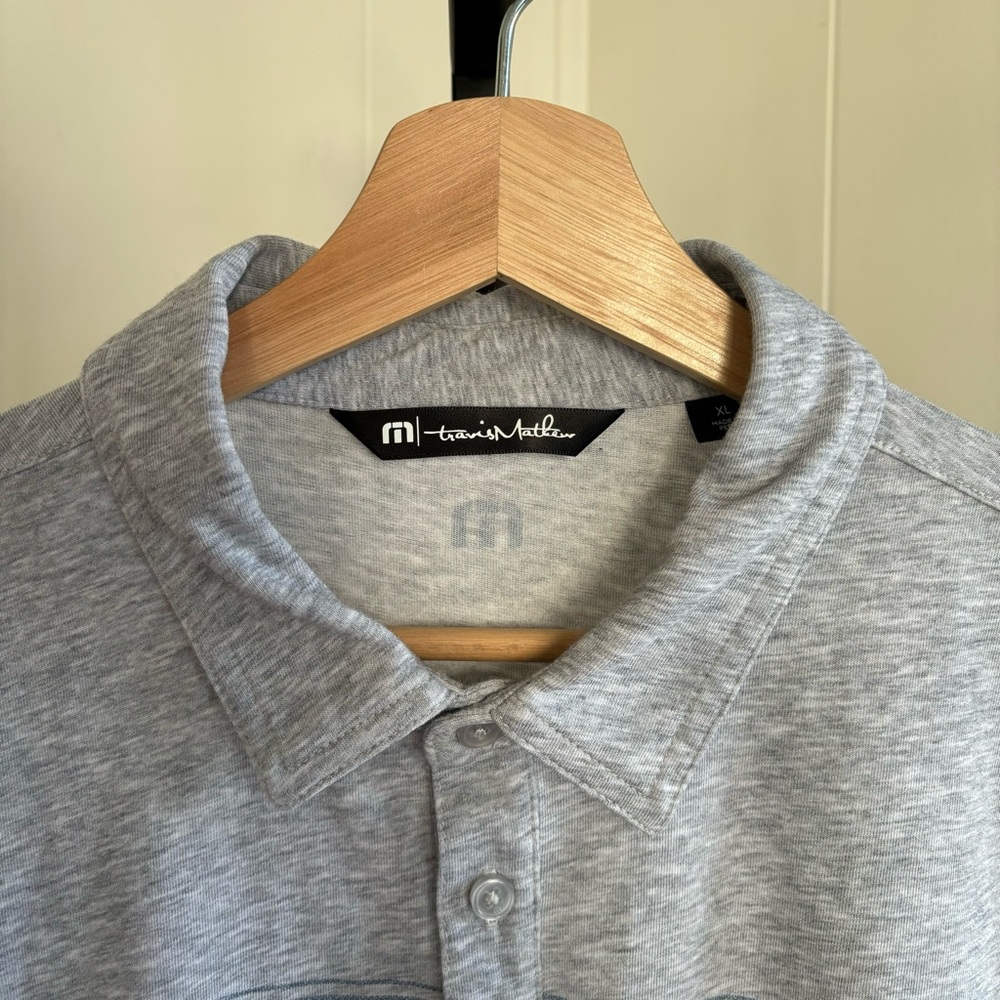 Travis Mathew Slim Fit Cotton Polyester Gray Stripe Golf Polo Shirt Mens XL
